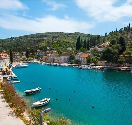 2- Floor Vacation Bobovisce , Brac Bobovisca